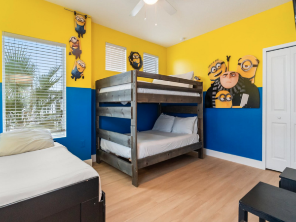 Luxury Vacation Home in Kissimmee 6-Bedroom Home with Private Pool & Great Amenities